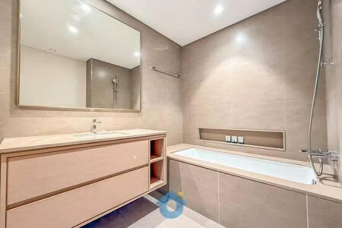5601Gr Elegant Two Bedroom Home In Downtown Dubai 0*,